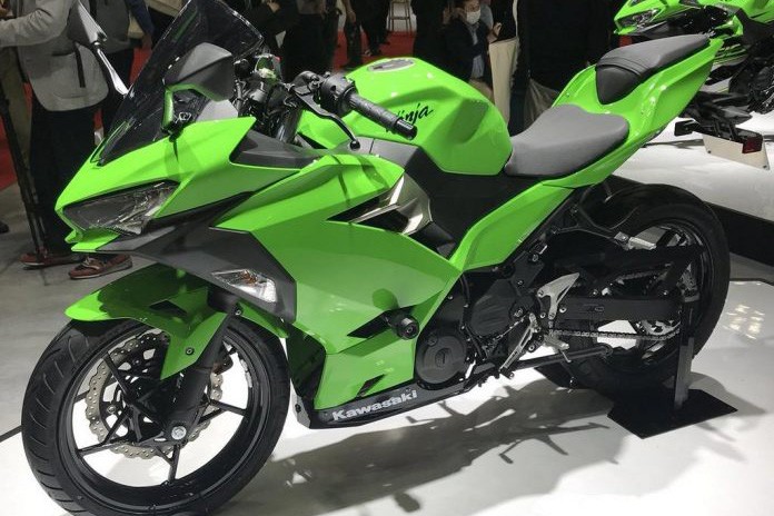 Kawasaki “ven man” moto Ninja 250 phien ban 2018-Hinh-5